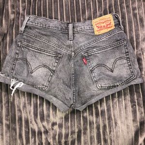Levi booty shorts